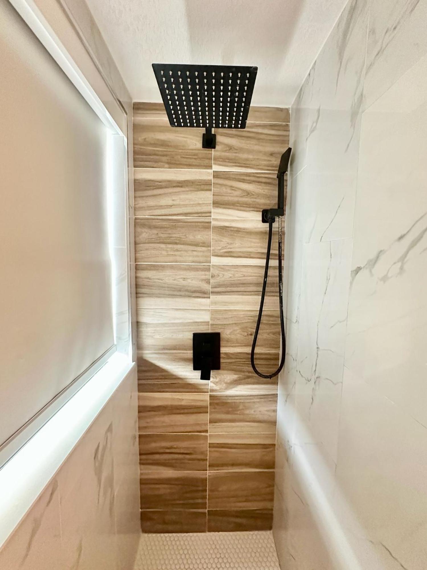 Tower 2 Master Suites, 2 Kings Beds, Marina Κι Λάργκο Εξωτερικό φωτογραφία